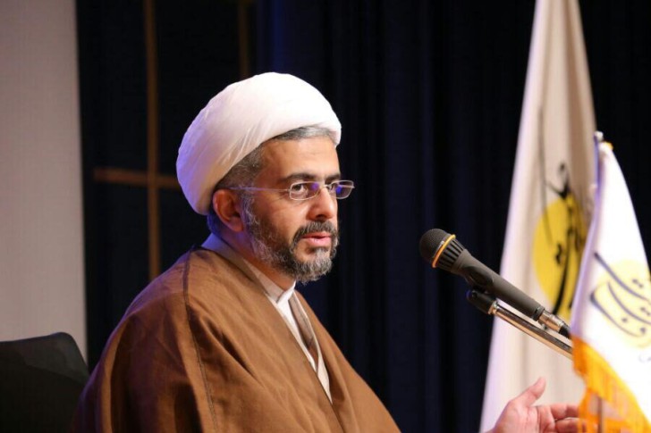 تفسیر آیات عقائدی قرآن با بررسی امتداد آیات در علوم اسلامی